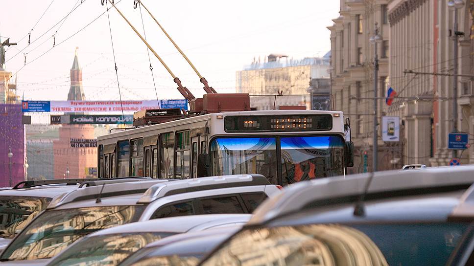 Почему троллейбусы в центре Москвы признаны дорогими и устаревшими