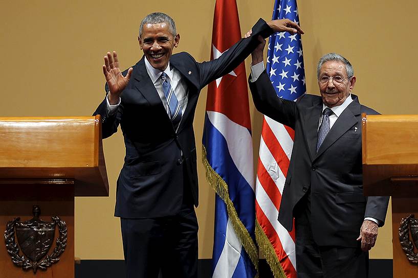 21 марта. Кубинский лидер Рауль Кастро и президент США Барак Обама провели двусторонние переговоры в Гаване