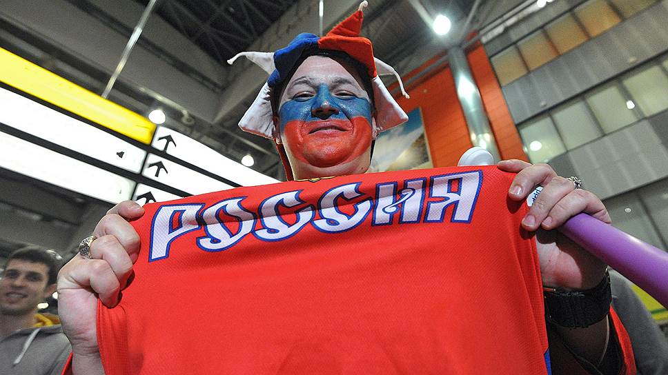 Хоккейную сборную России заменили на допинговом фоне