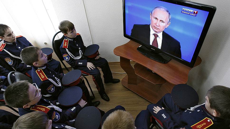 Ведущие прямой линии с Владимиром Путиным обновились
