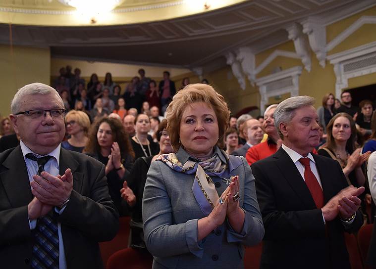 Спикер Совета федерации Валентина Матвиенко на премьере спектакля «Скажите люди, куда идет этот поезд» театра Современник в рамках фестиваля «Черешневый лес»