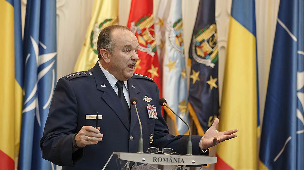 Верховный главнокомандующий Объединенных вооруженных сил НАТО в Европе Филип Бридлав призвал США усилить разведку из-за действий