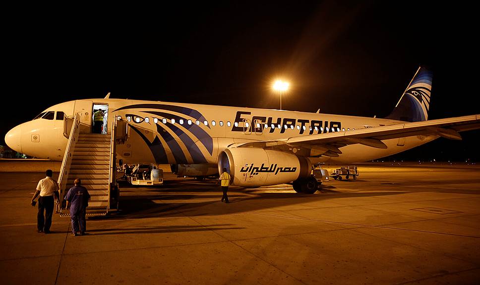 19 мая. В Средиземном море упал самолет A320 компании EgyptAir с 66 людьми на борту