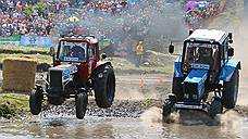 Гонки на тракторах Бизон-Трек-Шоу 2016