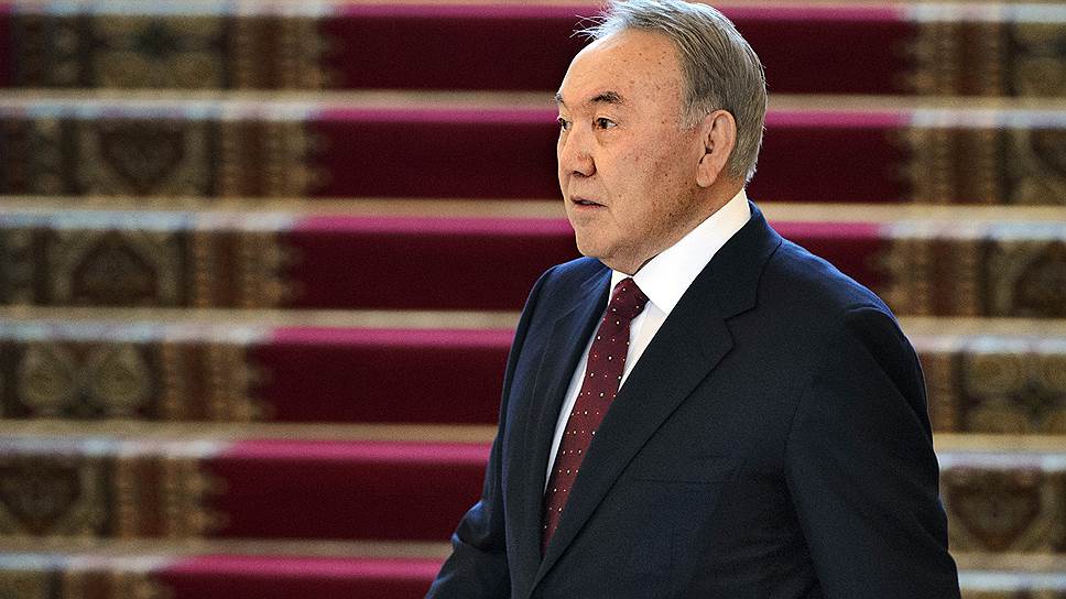 Нурсултан Назарбаев предостерег Казахстан от цветной революции