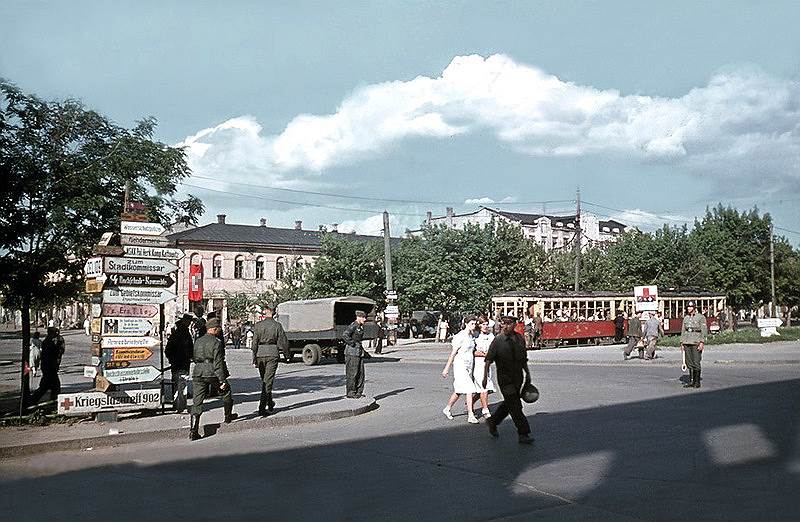 Украина, Днепропетровск (ныне — Днепр). Город был оккупирован в 1941—1943 годах