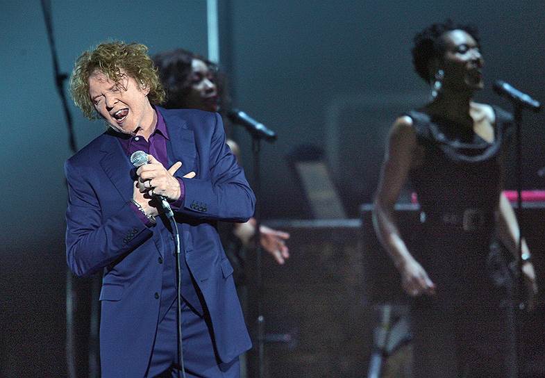 Вокалист британской группа Simply Red Мик Хакнелл 