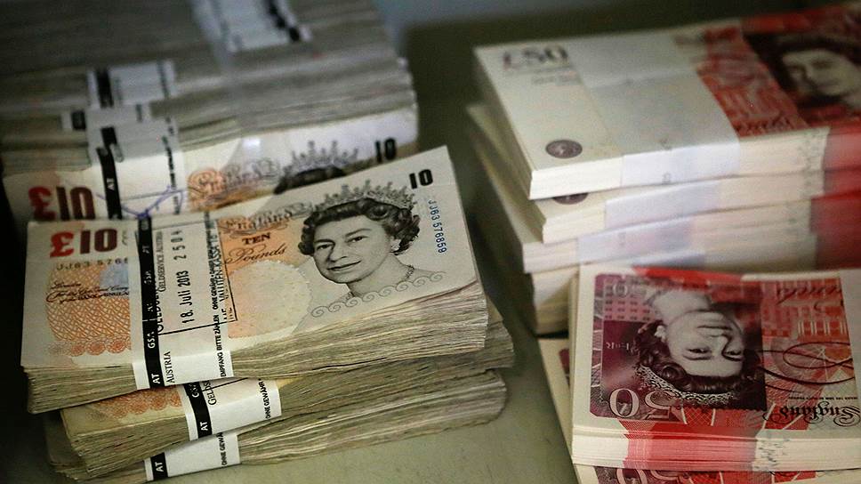 Почему курс британской валюты достиг 31-летнего минимума