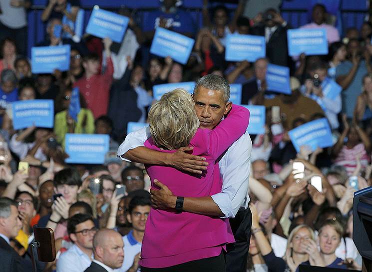 Президент США Барак Обама и кандидат в президенты США от демократов Хиллари Клинтон