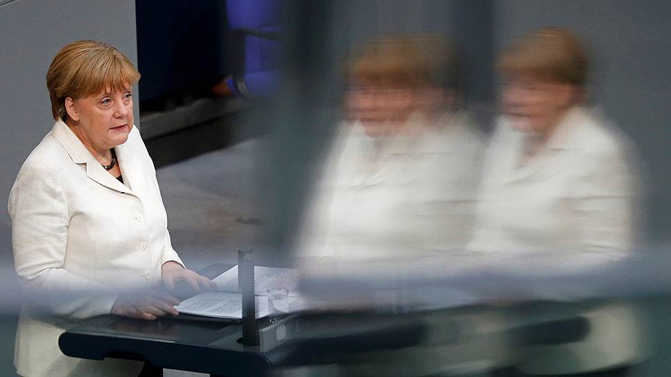 Какой жест перед началом саммита сделала Ангела Меркель