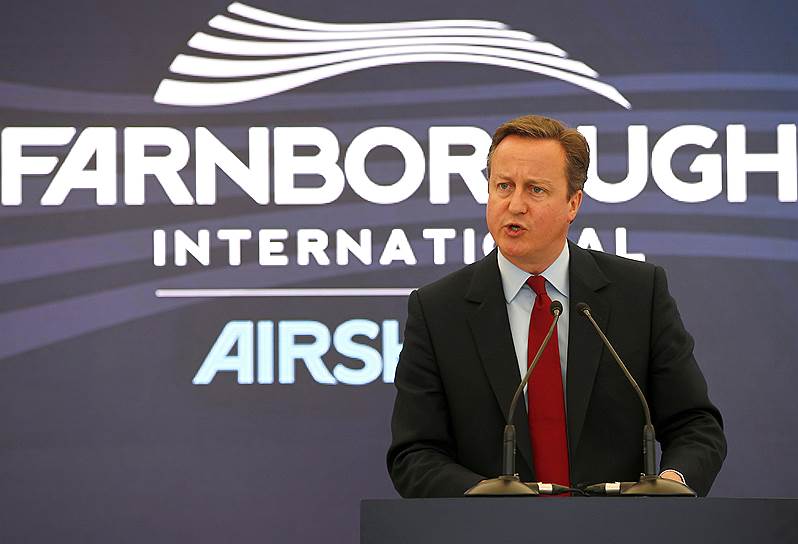 11 июля. В Фарнборо открылся Международный авиасалон&lt;br>На фото: бывший премьер-министр Великобритании Девид Кэмерон
