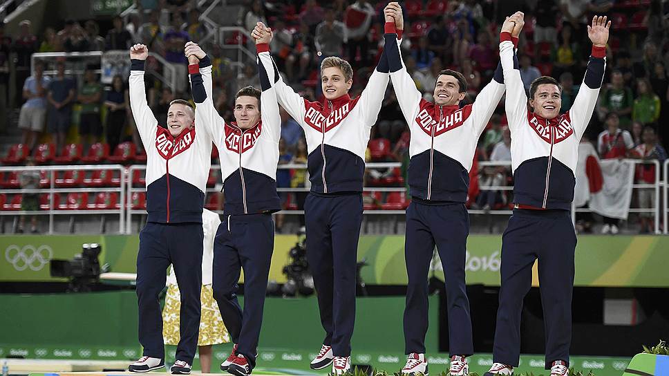 Как российские гимнасты завоевали серебро в командном турнире
