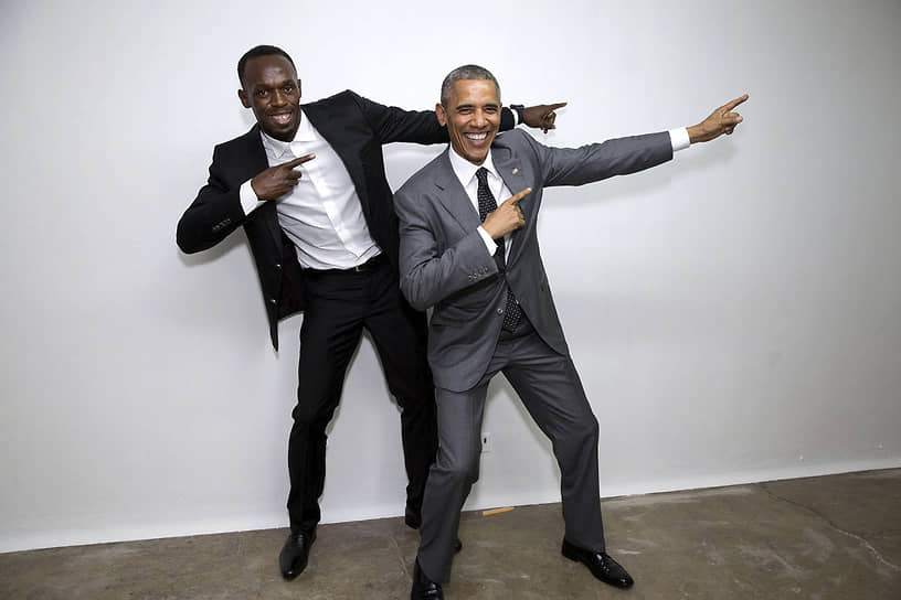В 2015 году Барак Обама стал первым президентом США, который совершил официальный визит на Ямайку. Как заявил сам господин Обама, он не смог устоять перед искушением встретиться с самым быстрым человеком в мире&lt;br>На фото: Усейн Болт и Барак Обама в знаменитой «молниеносной позе», которую спринтер принимает после финиша на соревнованиях