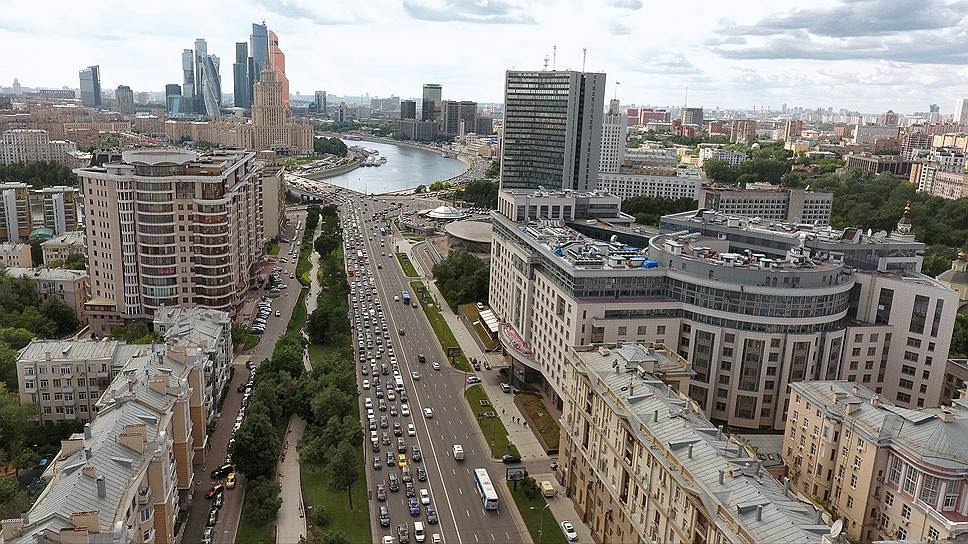 За последние четыре года рублевая стоимость аренды элитного жилья в Москве снизилась на 6%