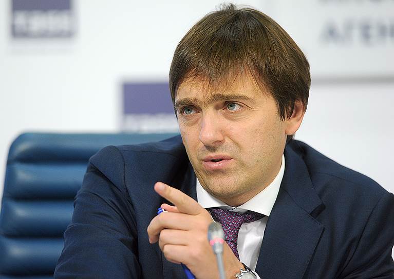 Глава Рособрнадзора Сергей Кравцов 