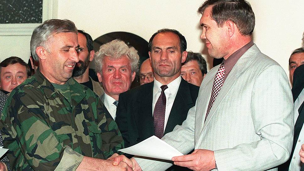 Участник хасавюртовских переговоров Владимир Лукин — о том, как завершилась Первая чеченская война