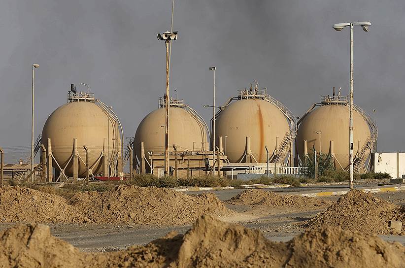 Крупнейший иракский нефтеперерабатывающий завод в городе Байджи, который иракские военные заняли в ходе столкновений с ИГ