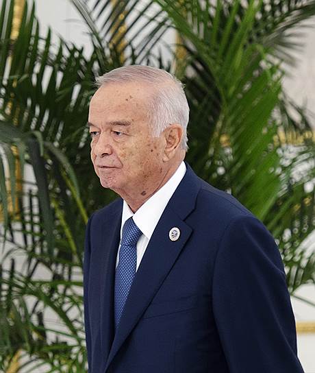 2 сентября. На 79-м году жизни умер президент Узбекистана Ислам Каримов