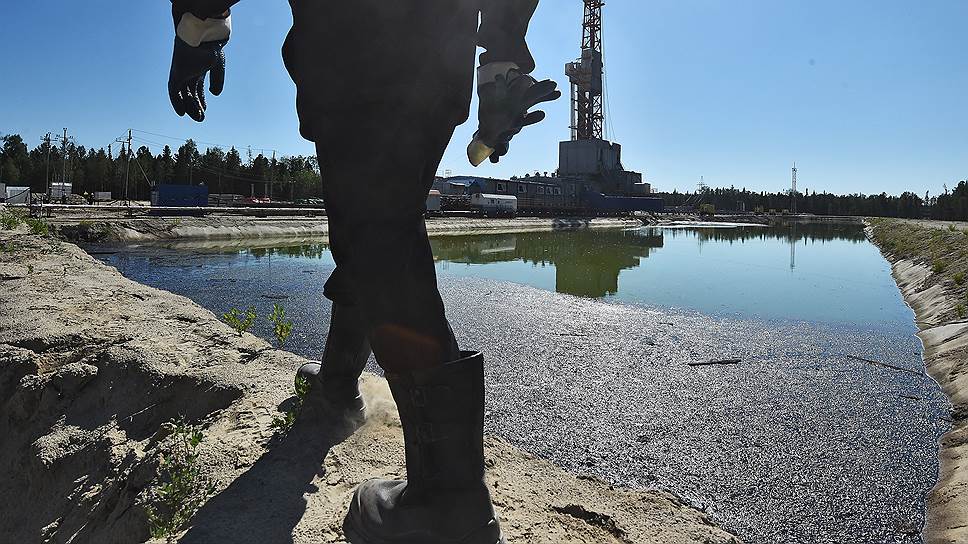 Почему Россия и ОПЕК решили вновь обсудить ограничение добычи нефти
