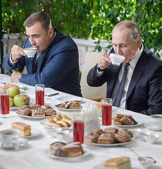 Президент России Владимир Путин и врио губернатора Тульской области Алексей Дюмин все теперь делают вместе