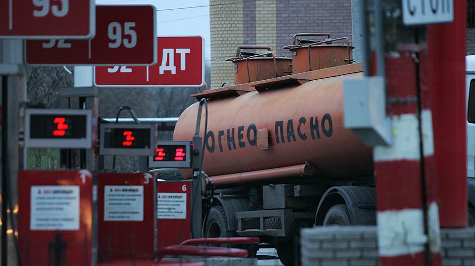 Почему поставки дизельного топлива на Украину были  остановлены российскими властями