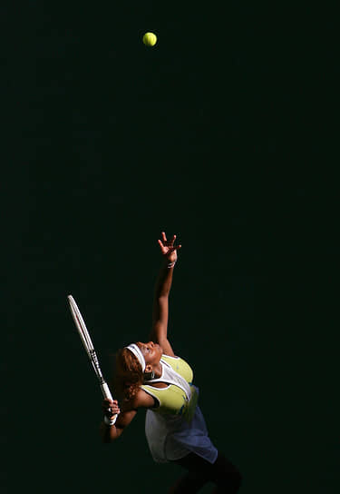 На первую строчку рейтинга WTA Серена Уильямс вернулась только в 2008 году. Спортсменка установила своеобразный «рекорд» — перерыв в ее лидерстве достиг пяти лет и одного месяца, что стало самым большим периодом между выходом спортсмена на первую строчку как среди женщин, так и среди мужчин. Однако ее лидерство продлилось всего четыре недели, сезон теннисистка закончила пятой