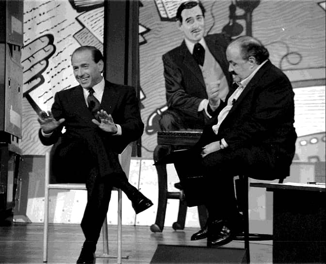 В 70-х годах Сильвио Берлускони приобрел пакет акций популярного еженедельника Il Giornale. В 1980 году он создал телеканал Canale 5, который стал первой национальной коммерческой телевизионной сетью в Италии. Спустя несколько лет им были созданы каналы Italia и Retequatro, которые впоследствии были преобразованы в медийный холдинг Mediaset. Вскоре Сильвио Берлускони вышел на зарубежный рынок телекоммуникаций и присоединил к своему холдингу французские, немецкие и испанские телеканалы. Позже все проекты Берлускони — более 150 фирм медийного, страхового, строительного, банковского и других направлений —  были объединены в медиагруппу Fininvest holding company
