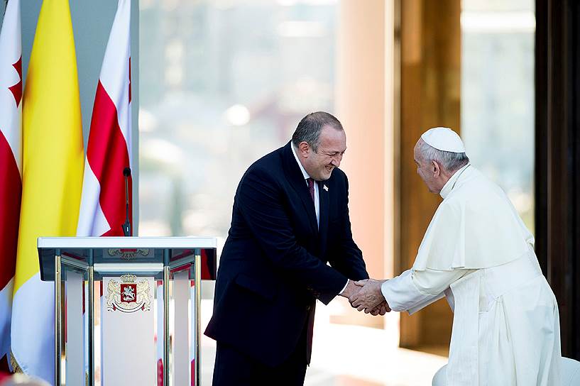 Президент Грузии Георгий Маргвелашвили и папа римский Франциск