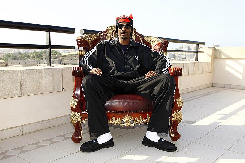 «Не надо винить человека в том, что он получает деньги за свою работу»&lt;br>По данным журнала Forbes, Snoop Dogg до сих пор остается одним из самых высокооплачиваемых рэперов. В 2015 году его доход превысил $10 млн, большую часть из которых он заработал на продаже своего альбома Bush