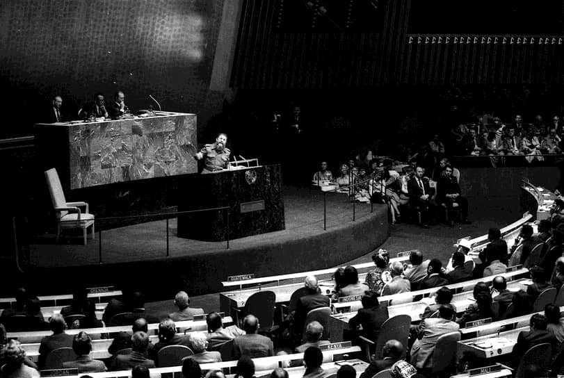 Фидель Кастро считался превосходным оратором. Его речь в ООН 29 сентября 1960 года продолжалась 4 часа 29 минут и попала в Книгу рекордов Гиннесса. Однако самую длинную речь кубинский лидер произнес на Третьем съезде Кубинской Коммунистической Партии в 1986 году. Выступление Кастро продолжалась 7 часов 10 минут 