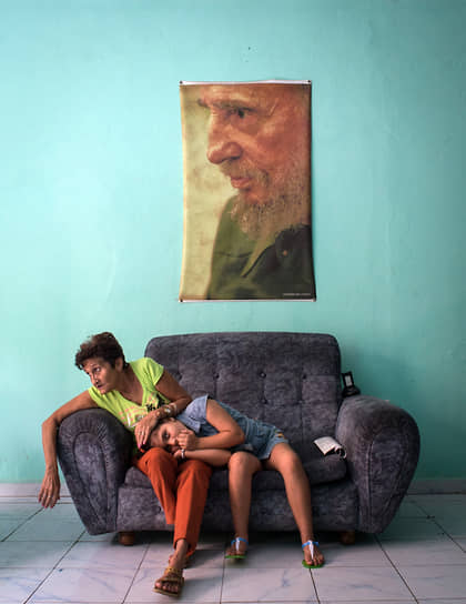 25 ноября 2016 года Фидель Кастро скончался в возрасте 90 лет. В стране был объявлен девятидневный национальный траур. Церемония прощания состоялась в Мемориальном центре Хосе Марти в Гаване. Тысячи кубинцев прошли по улицам столицы с фотографиями покойного лидера
