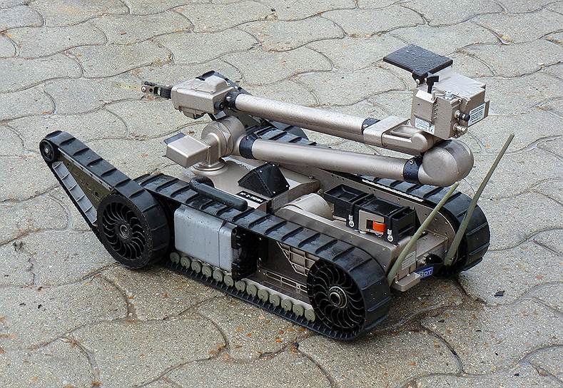 Многоцелевой наземный робот PackBot от компании iRobot, США 