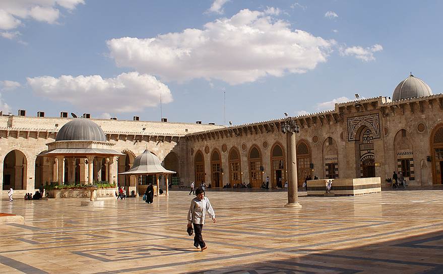 Октябрь 2010. Мечеть Омейядов Алеппо — крупнейший храм в городе