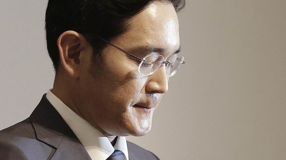 Как прокуратура Южной Кореи выдала ордер на арест вице-президента Samsung