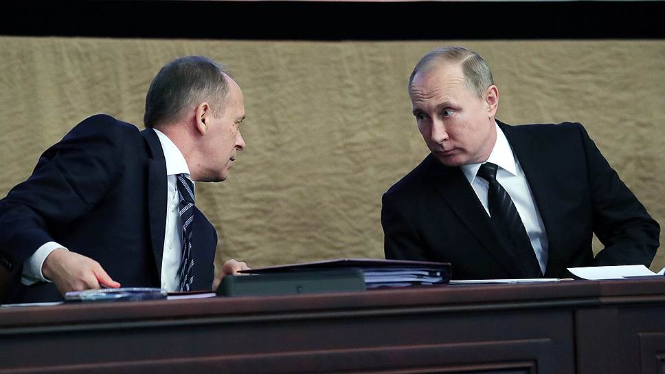 Президент России Владимир Путин призвал ФСБ сконцентрироваться на борьбе с экстремизмом и терроризмом