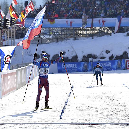 В обеих эстафетных гонках, принесших медали сборной России, финишером команды был ее лидер Антон Шипулин