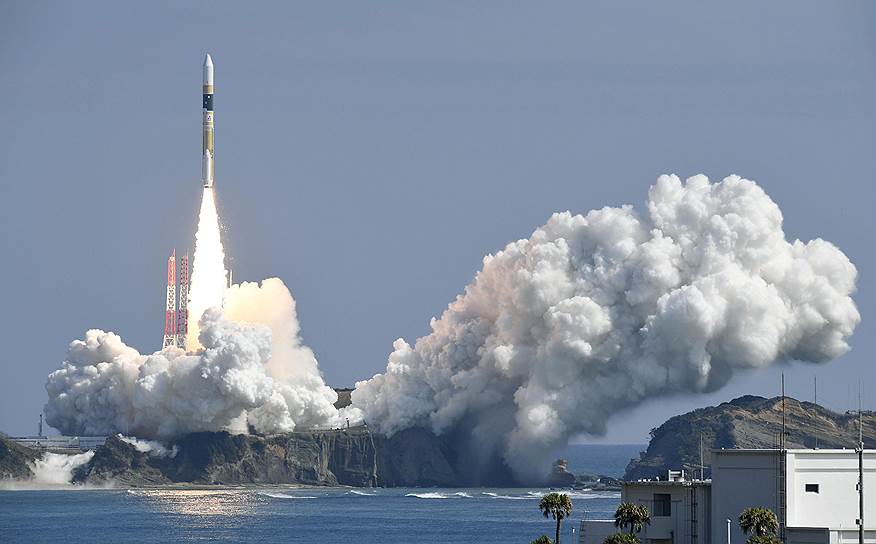 Остров Танегасима, Япония. Запуск ракеты-носителя с разведывательным спутником IGS Radar-5
