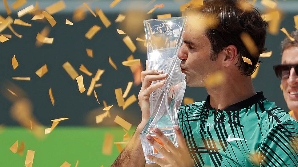Роджер Федерер  выиграл третий подряд крупный турнир в нынешнем году