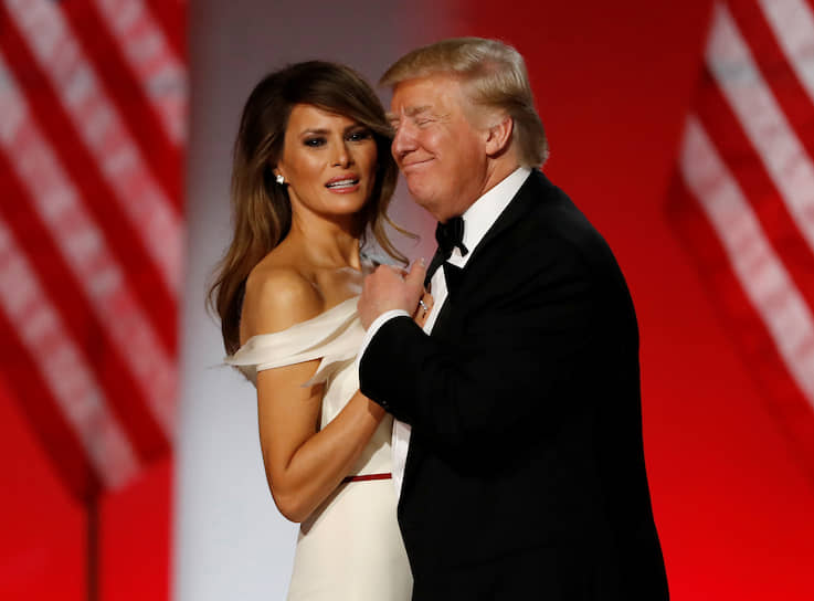 45-й президент США Дональд Трамп с женой Меланией на инаугурационном балу 