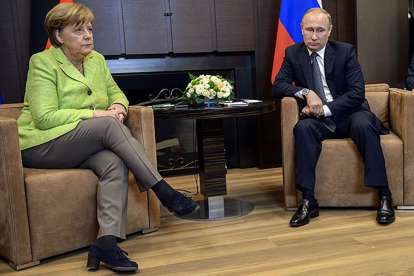  Президент России Владимир Путин и федеральный канцлер Германии Ангела Меркель 