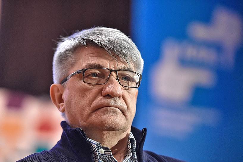 Режиссер Александр Сокуров 