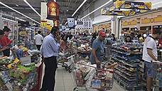 Жители Катара массово закупают еду