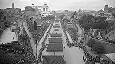 Проведение парадов, вопреки историческим анекдотам, вовсе не было главной целью реконструкции, но прямая и широкая Via dell’Impero, безусловно, для этого очень подходила