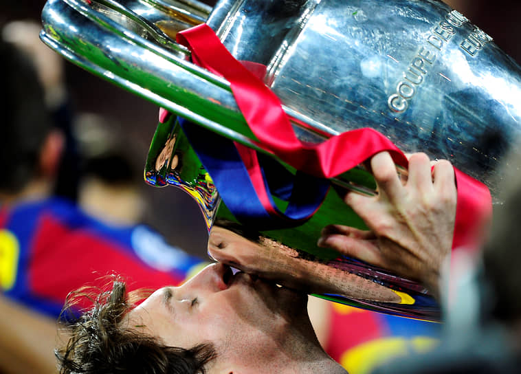 С «Барселоной» Месси выиграл десять титулов чемпиона Испании, четыре Лиги чемпионов UEFA, шесть Кубков Испании, восемь Суперкубков Испании, три Суперкубка Европы и три чемпионата мира среди клубов. Шесть раз он становился лучшим бомбардиром Лиги чемпионов и столько же — чемпионата Испании