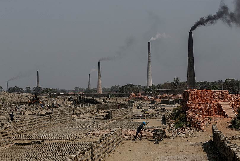Премьер-министр Индии Нарендра Моди распорядился выделить $3 млрд на постройку очистных сооружений и ликвидацию кожевенных заводов