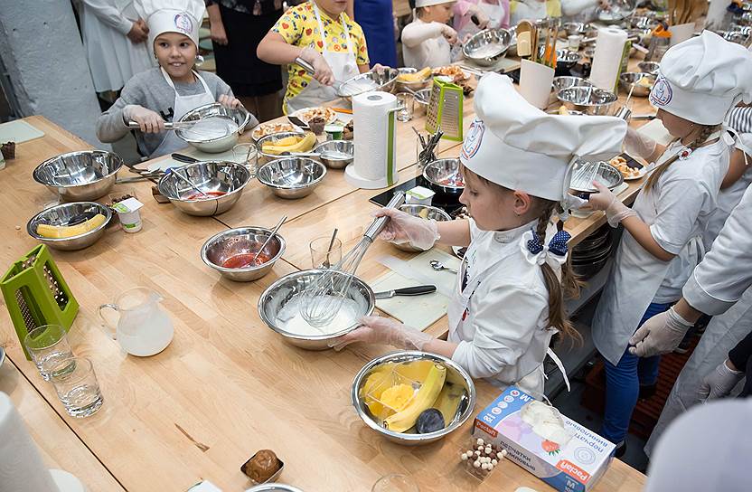 День шефа в компании «Нестле» проводят в рамках образовательной программы, которая учит детей правильно питаться