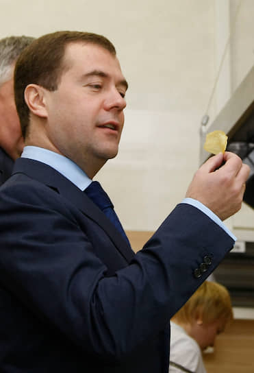 В 2012 году после первомайской демонстрации покидавший пост президента РФ Дмитрий Медведев и избранный главой государства Владимир Путин зашли в пивной бар «Жигули». На закуску им предложили чипсы, орешки и воблу