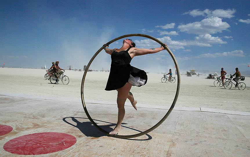 Невада, США. Участница фестиваля Burning Man