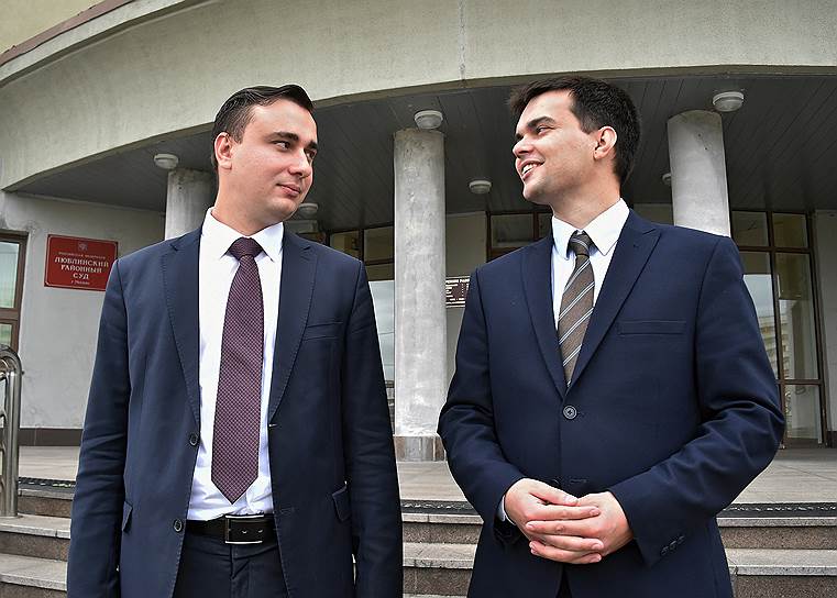 Юристы ФБК Иван Жданов (слева) и Вячеслав Гимади