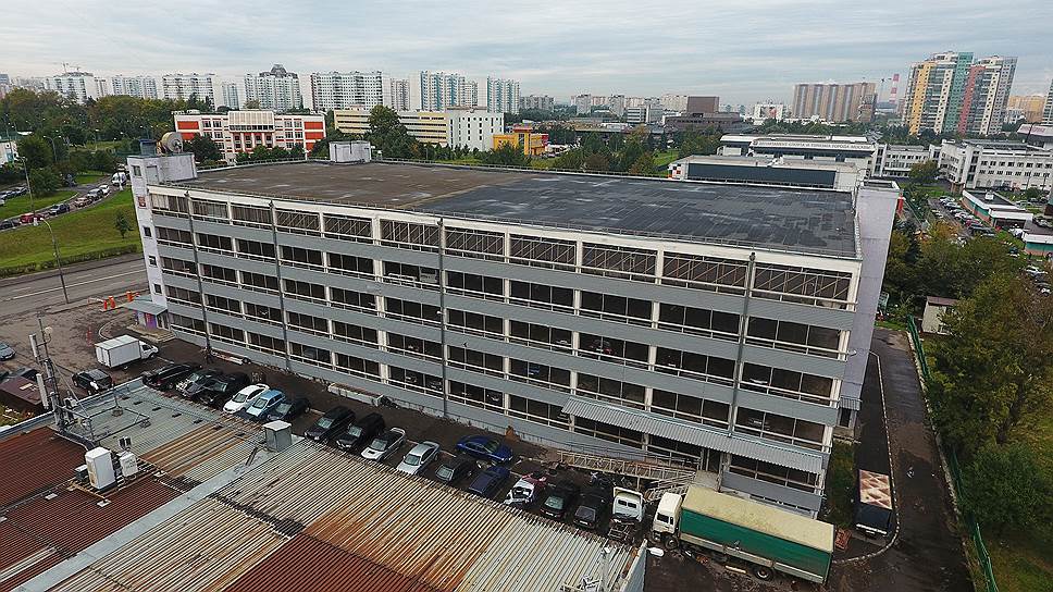 Места в многоэтажных паркингах не пользуются повышенным спросом